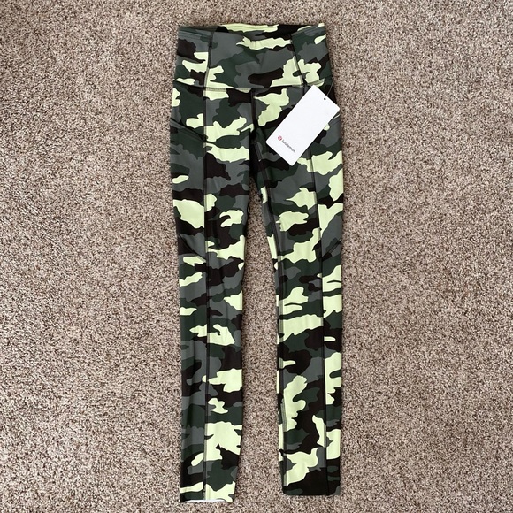 🍋NWT! Lululemon Fast and Free HR Tight 25” Camo - Picture 3 of 8